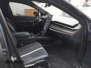 2023 Fisker Ocean One z VIN VCF1ZBU25PG003706, wystawiony jako IAAI lot #41906422 z przebiegiem Nie podano mil oraz . Historia ofert i sprzedaży dostępna na DreamBid. Obrazek 5.