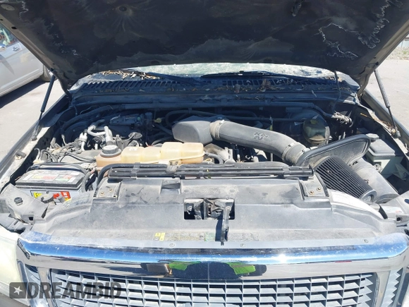 2002 Ford Excursion Limited z VIN 1FMNU42S42ED36879, wystawiony jako IAAI lot #41962773 z przebiegiem Nie podano mil oraz . Historia ofert i sprzedaży dostępna na DreamBid. Obrazek 10.
