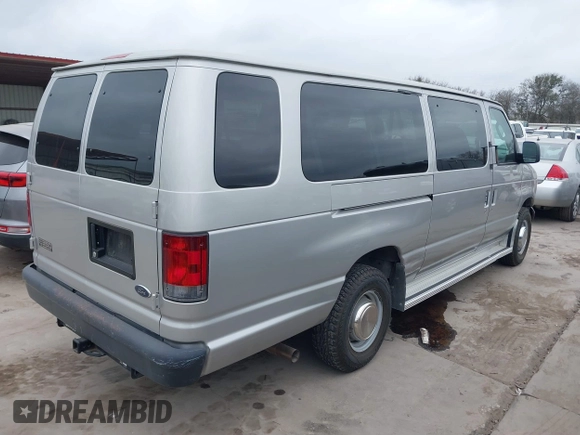 2003 Ford Econoline Passenger XL z VIN 1FBSS31L13HB42090, wystawiony jako IAAI lot #41517752 z przebiegiem 77 041 mil mil oraz . Historia ofert i sprzedaży dostępna na DreamBid. Obrazek 4.