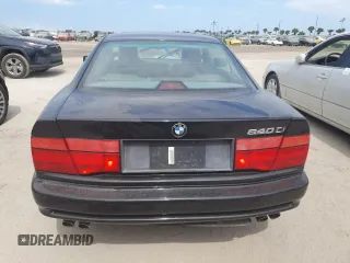 1995 BMW 8 Series z VIN WBAEF632XSCC89751, wystawiony jako Copart lot #76570934 z przebiegiem Nie podano mil oraz Nie do naprawy • Non repairable. Historia ofert i sprzedaży dostępna na DreamBid. Obrazek 6.