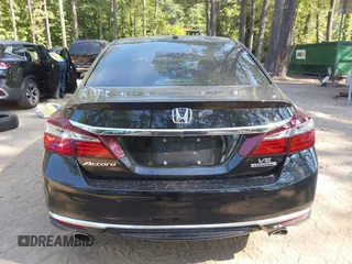 2017 Honda Accord Touring z VIN 1HGCR3F97HA044885, wystawiony jako IAAI lot #42603354 z przebiegiem 175 110 mil mil oraz . Historia ofert i sprzedaży dostępna na DreamBid. Obrazek 16.