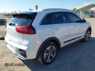 2022 Kia Niro EV S with VIN KNDCC3LG1N5160736, listed as a IAAI auction lot 41862260 with 46,812 mi miles. Bid and sale history available at carsss.com. Image 4.
