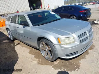 2008 Dodge Magnum with VIN 2D4FV47TX8H178219, listed as a IAAI auction lot 41851976 with NaN miles. Bid and sale history available at carsss.com. Image 1.