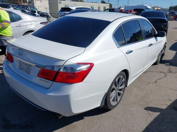 2015 Honda Accord Sedan Sport with VIN 1HGCR2F51FA100162, listed as a IAAI auction lot 41734768 with 122,243 mi miles. Bid and sale history available at carsss.com. Image 4.
