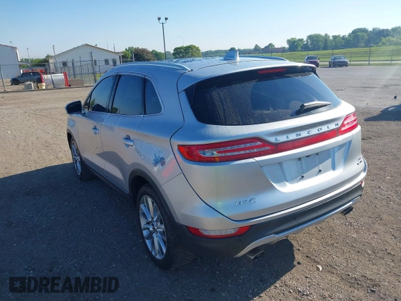 2016 Lincoln MKC Reserve z VIN 5LMCJ3C94GUJ24290, wystawiony jako IAAI lot #42264113 z przebiegiem 132 117 mil mil oraz . Historia ofert i sprzedaży dostępna na DreamBid. Obrazek 3.