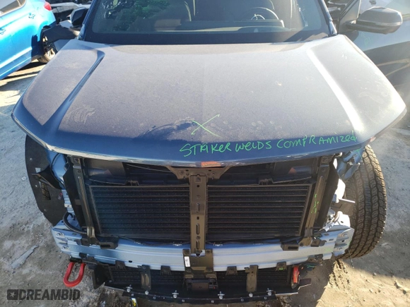 2024 Chevrolet Traverse AWD Z71 with VIN 1GNEVJKS3RJ229346, listed as a Copart auction lot 84790894 with 1,465 mi miles and Salvage Title. Bid and sale history available at carsss.com. Image 12.