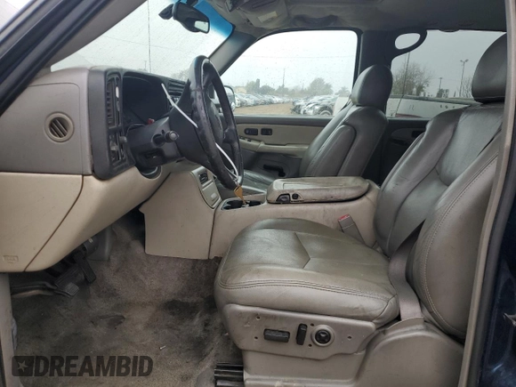 2002 Chevrolet Suburban LT with VIN 3GNEC16T12G241527, listed as a Copart auction lot 86607204 with 250,363 mi miles and Clean Title. Bid and sale history available at carsss.com. Image 7.