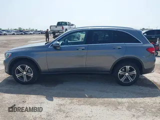 2016 Mercedes-Benz GLC with VIN WDC0G4JB4GF084697, listed as a IAAI auction lot 41929271 with 129,146 mi miles. Bid and sale history available at carsss.com. Image 14.