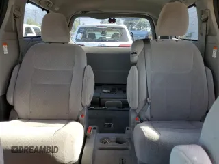 2020 Toyota Sienna LE Auto Access Seat с VIN 5TDKZ3DC8LS038386, выставлен на аукционе Copart как лот 57040115 с пробегом 87 245 миль миль и Списание • Salvage title. История ставок и продаж доступна на DreamBid. Изображение 10.