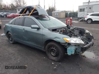 2009 Toyota Camry with VIN 4T1BE46K09U891421, listed as a IAAI auction lot 42018892 with 157,815 mi miles. Bid and sale history available at carsss.com. Image 1.