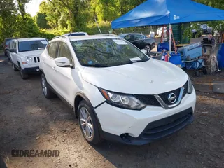 2017 Nissan Rogue SV with VIN JN1BJ1CR2HW142481, listed as a IAAI auction lot 42270262 with 71,708 mi miles and . Bid and sale history available at DreamBid. Image 1.