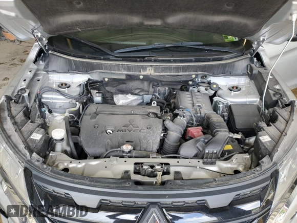 2024 Mitsubishi Outlander S z VIN JA4ARUAU3RU011318, wystawiony jako Copart lot #57679855 z przebiegiem 25 882 mil mil oraz Szkoda całkowita • Salvage title. Historia ofert i sprzedaży dostępna na DreamBid. Obrazek 12.
