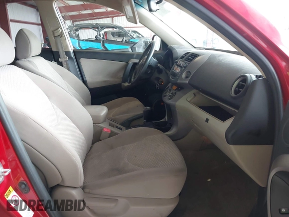 2008 Toyota RAV4 Ltd with VIN JTMBK31V886047140, listed as a IAAI auction lot 42077469 with 191,057 mi miles. Bid and sale history available at carsss.com. Image 5.