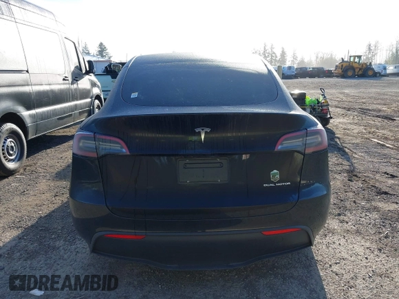 2023 Tesla Model Y Long Range z VIN 7SAYGDEE9PF637042, wystawiony jako IAAI lot #41969086 z przebiegiem 25 524 mil mil oraz . Historia ofert i sprzedaży dostępna na DreamBid. Obrazek 16.