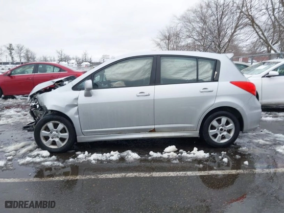 2011 Nissan Versa 1.8 S with VIN 3N1BC1CP1BL371272, listed as a IAAI auction lot 41561113 with 155,755 mi miles. Bid and sale history available at carsss.com. Image 15.