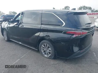 2022 Toyota Sienna XLE z VIN 5TDYRKEC8NS123217, wystawiony jako IAAI lot #42224483 z przebiegiem 73 802 mil mil oraz . Historia ofert i sprzedaży dostępna na DreamBid. Obrazek 3.