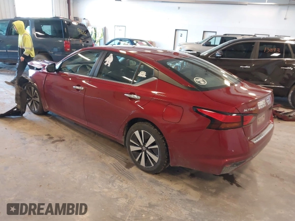 2022 Nissan Altima SV z VIN 1N4BL4DV8NN417699, wystawiony jako IAAI lot #42198230 z przebiegiem 66 233 mil mil oraz . Historia ofert i sprzedaży dostępna na DreamBid. Obrazek 3.