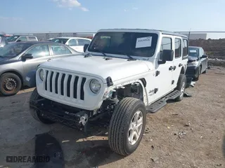 2019 Jeep Wrangler Unlimited Sport S with VIN 1C4HJXDG0KW597361, listed as a IAAI auction lot 41439926 with 41,578 mi miles. Bid and sale history available at carsss.com. Image 19.