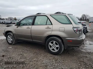 2000 Lexus RX 300 with VIN JT6HF10U6Y0138235, listed as a Copart auction lot 82230484 with 241,203 mi miles and Salvage Title. Bid and sale history available at carsss.com. Image 2.