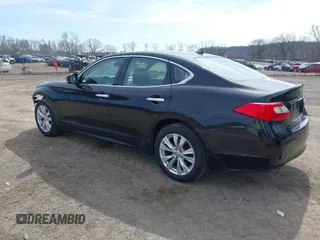 2011 Infiniti M z VIN JN1BY1AR7BM370350, wystawiony jako IAAI lot #41859473 z przebiegiem 150 524 mil mil oraz . Historia ofert i sprzedaży dostępna na DreamBid. Obrazek 3.