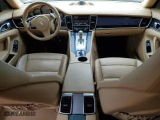 2015 Porsche Panamera 4 with VIN WP0AA2A71FL006079, listed as a Copart auction lot 68807744 with 110,356 mi miles and Salvage Title. Bid and sale history available at carsss.com. Image 8.