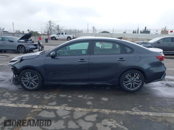 2023 Kia Forte GT-Line with VIN 3KPF54ADXPE551784, listed as a IAAI auction lot 41925461 with 31,504 mi miles. Bid and sale history available at carsss.com. Image 14.