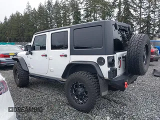 2014 Jeep Wrangler Unlimited Sahara with VIN 1C4BJWEG1EL127232, listed as a IAAI auction lot 41847368 with 109,975 mi miles. Bid and sale history available at carsss.com. Image 14.