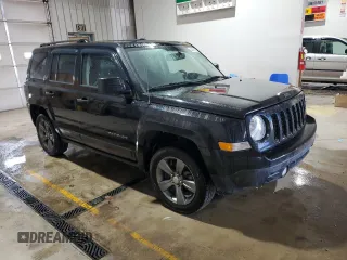 2017 Jeep Patriot Sport SE with VIN 1C4NJPBA2HD201176, listed as a Copart auction lot 44499025 with 92,182 mi miles and Salvage Title. Bid and sale history available at carsss.com. Image 4.