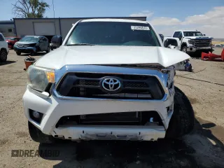 2015 Toyota Tacoma with VIN 3TMLU4EN2FM172761, listed as a Copart auction lot 55286045 with 174,168 mi miles and Salvage title. Bid and sale history available at DreamBid. Image 5.