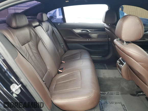 2019 BMW 7 Series 740i z VIN WBA7E2C51KB454264, wystawiony jako Copart lot #44275445 z przebiegiem 61 499 mil mil oraz Szkoda całkowita • Salvage title. Historia ofert i sprzedaży dostępna na DreamBid. Obrazek 10.