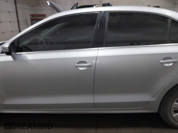 2013 Volkswagen Jetta SE with VIN 3VWDP7AJ9DM428243, listed as a IAAI auction lot 41958029 with 87,761 mi miles and . Bid and sale history available at DreamBid. Image 14.