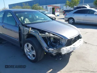 2007 Acura RL Tech Pkg with VIN JH4KB16657C003973, listed as a IAAI auction lot 41977488 with 81,712 mi miles. Bid and sale history available at carsss.com. Image 6.