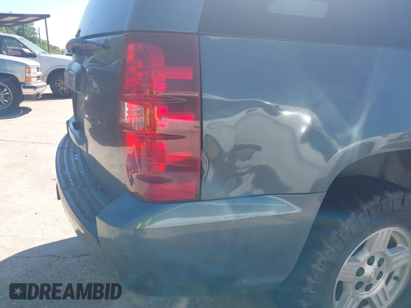 2008 Chevrolet Tahoe LS with VIN 1GNFC13C48J230358, listed as a IAAI auction lot 42219111 with 257,851 mi miles and . Bid and sale history available at DreamBid. Image 6.