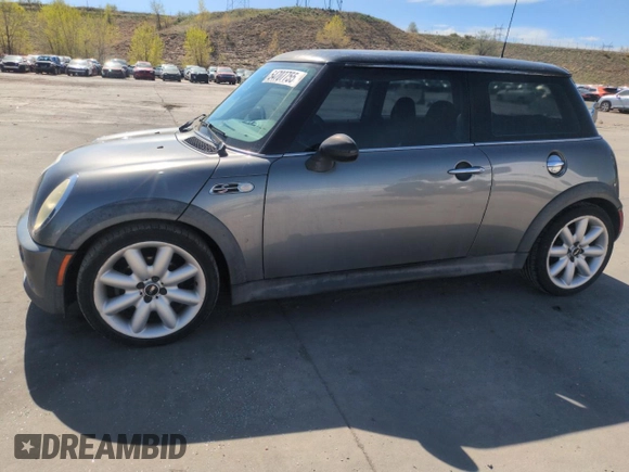 2003 MINI Hardtop S with VIN WMWRE33423TD62021, listed as a Copart auction lot 54707755 with 181,722 mi miles and Clean Title. Bid and sale history available at DreamBid. Image 1.