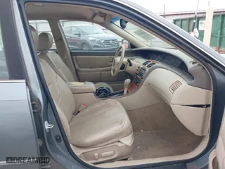 2001 Toyota Avalon XL w/Bucket Seats with VIN 4T1BF28B81U152283, listed as a IAAI auction lot 41869794 with 251,700 mi miles. Bid and sale history available at carsss.com. Image 5.