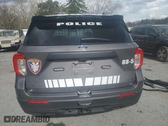 2024 Ford Police Interceptor Utility z VIN 1FM5K8AB9RGA69221, wystawiony jako Copart lot #51231915 z przebiegiem 3 386 mil mil oraz Szkoda całkowita • Salvage title. Historia ofert i sprzedaży dostępna na DreamBid. Obrazek 6.