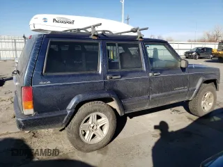 2000 Jeep Cherokee Limited with VIN 1J4FF68S0YL250926, listed as a Copart auction lot 84837244 with 141,020 mi miles and Salvage Title. Bid and sale history available at carsss.com. Image 3.