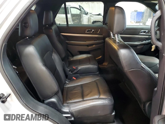 2018 Ford Explorer XLT with VIN 1FM5K8D87JGC82883, listed as a Copart auction lot 87643385 with 61,656 mi miles and Salvage Title. Bid and sale history available at carsss.com. Image 11.