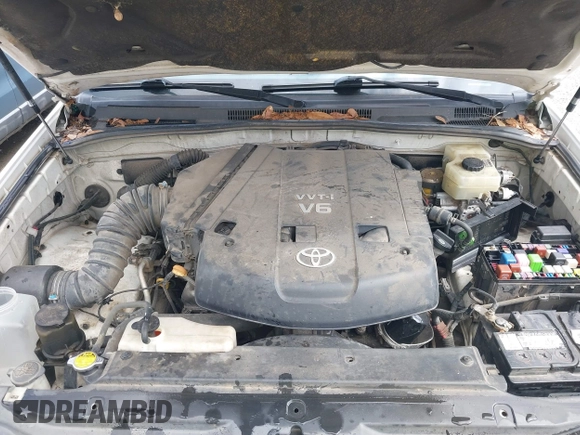 2004 Toyota 4Runner SR5 z VIN JTEZU14R940025085, wystawiony jako IAAI lot #41767362 z przebiegiem 250 600 mil mil oraz . Historia ofert i sprzedaży dostępna na DreamBid. Obrazek 10.