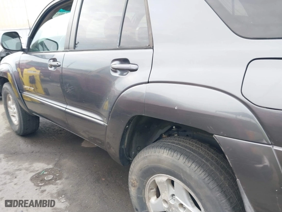 2004 Toyota 4Runner Limited with VIN JTEBU17RX40038716, listed as a IAAI auction lot 41480357 with 256,537 mi miles. Bid and sale history available at carsss.com. Image 18.