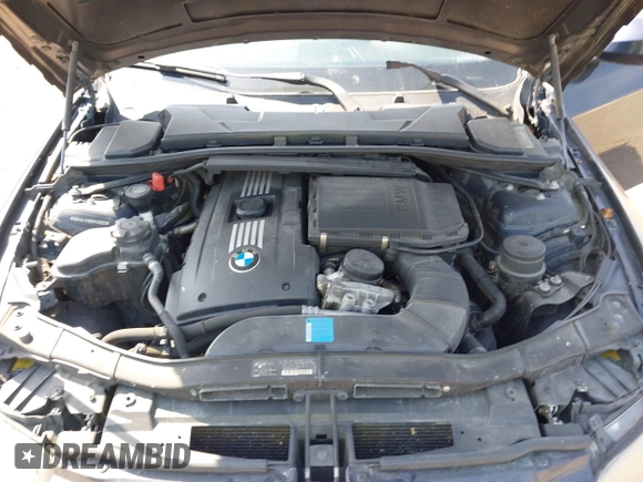 2010 BMW 3 Series 335i with VIN WBAWL7C59AP475993, listed as a IAAI auction lot 42112968 with 101,373 mi miles. Bid and sale history available at carsss.com. Image 10.