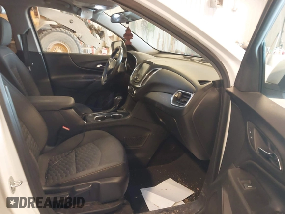 2018 Chevrolet Equinox LT with VIN 2GNAXJEV6J6115535, listed as a IAAI auction lot 41816346 with 142,317 mi miles. Bid and sale history available at carsss.com. Image 5.