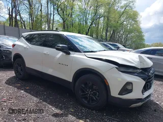 2021 Chevrolet Blazer LT z VIN 3GNKBHRS1MS569998, wystawiony jako IAAI lot #42178844 z przebiegiem 55 969 mil mil oraz . Historia ofert i sprzedaży dostępna na DreamBid. Obrazek 1.