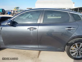 2019 Kia Optima LX with VIN 5XXGT4L3XKG376676, listed as a IAAI auction lot 41679981 with 57,211 mi miles. Bid and sale history available at carsss.com. Image 14.