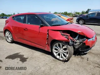 2013 Hyundai Veloster w/Black Int with VIN KMHTC6AD8DU179195, listed as a Copart auction lot 61686335 with 74,004 mi miles and Salvage title. Bid and sale history available at DreamBid. Image 4.