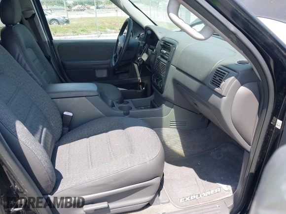 2003 Ford Explorer XLS with VIN 1FMZU62K83UC02297, listed as a IAAI auction lot 42198634 with 139,892 mi miles and . Bid and sale history available at DreamBid. Image 5.