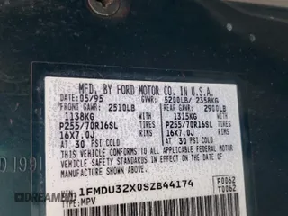 1995 Ford Explorer Eddie Bauer z VIN 1FMDU32X0SZB44174, wystawiony jako Copart lot #86865604 z przebiegiem 79 354 mil mil oraz Czysty tytuł • Clean title. Historia ofert i sprzedaży dostępna na DreamBid. Obrazek 13.