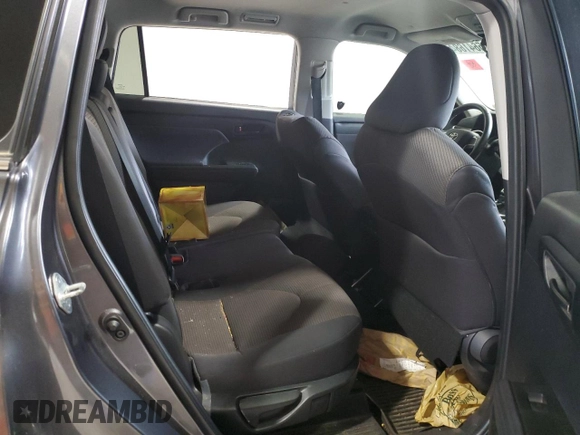 2022 Toyota Highlander LE z VIN 5TDBZRBH8NS596792, wystawiony jako Copart lot #56416845 z przebiegiem 40 761 mil mil oraz Szkoda całkowita • Salvage title. Historia ofert i sprzedaży dostępna na DreamBid. Obrazek 11.