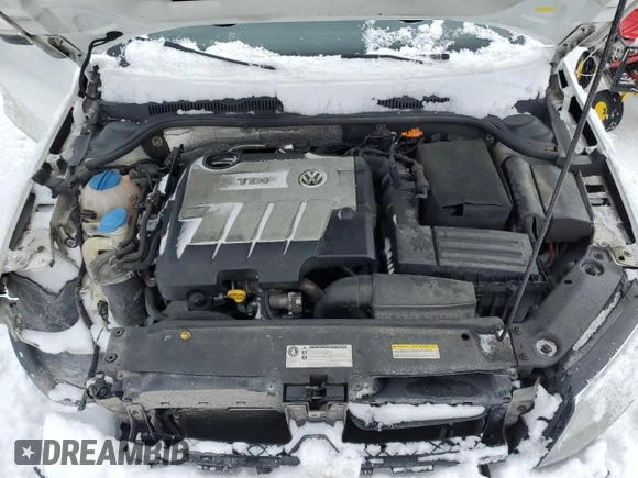2014 Volkswagen Jetta with VIN 3VWWL7AJ6EM290800, listed as a Copart auction lot 45390115 with 149,447 mi miles and Salvage title. Bid and sale history available at DreamBid. Image 11.