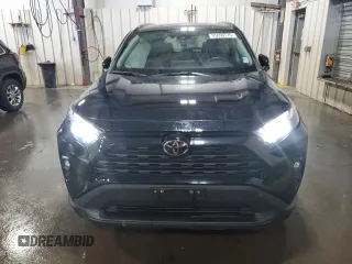 2022 Toyota RAV4 XLE Premium with VIN 2T3A1RFVXNC316132, listed as a Copart auction lot 55650775 with 30,860 mi miles and Salvage title. Bid and sale history available at DreamBid. Image 5.